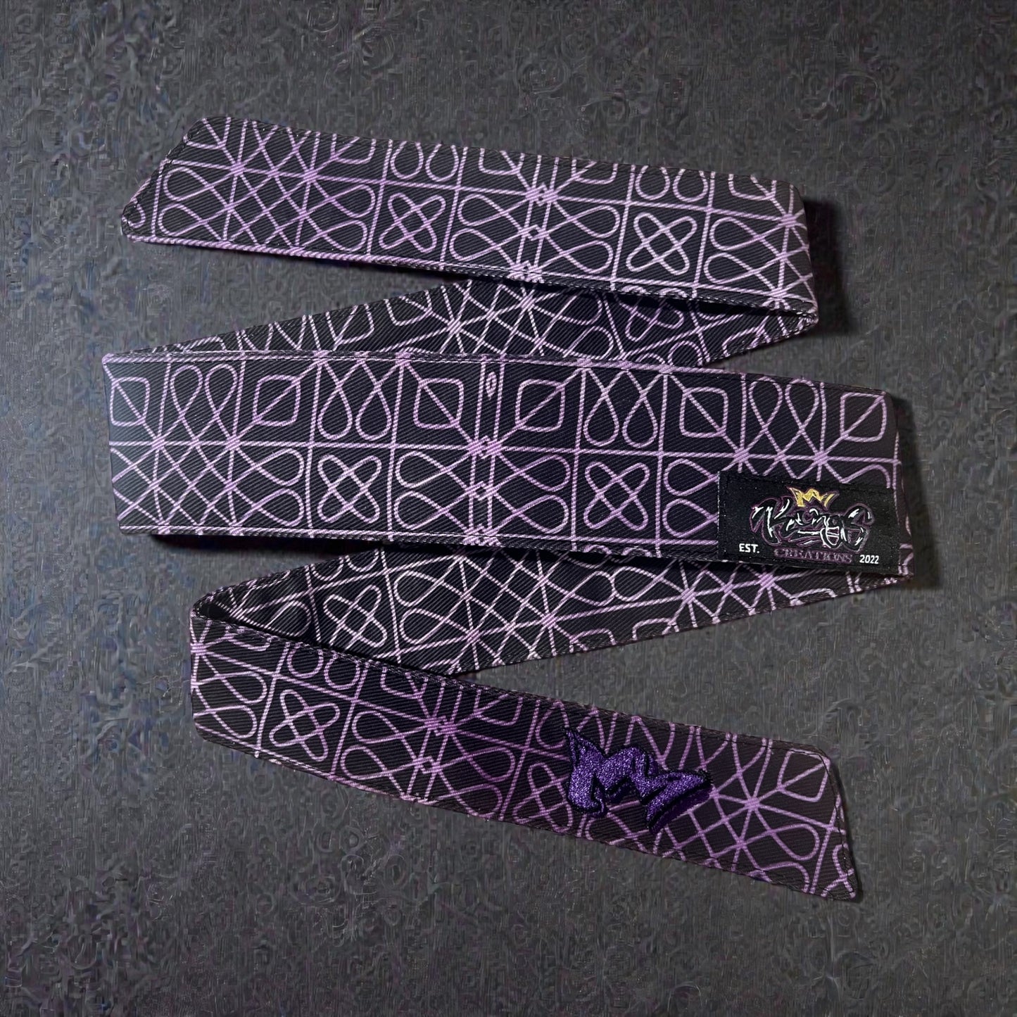 TWILIGHT KNOT