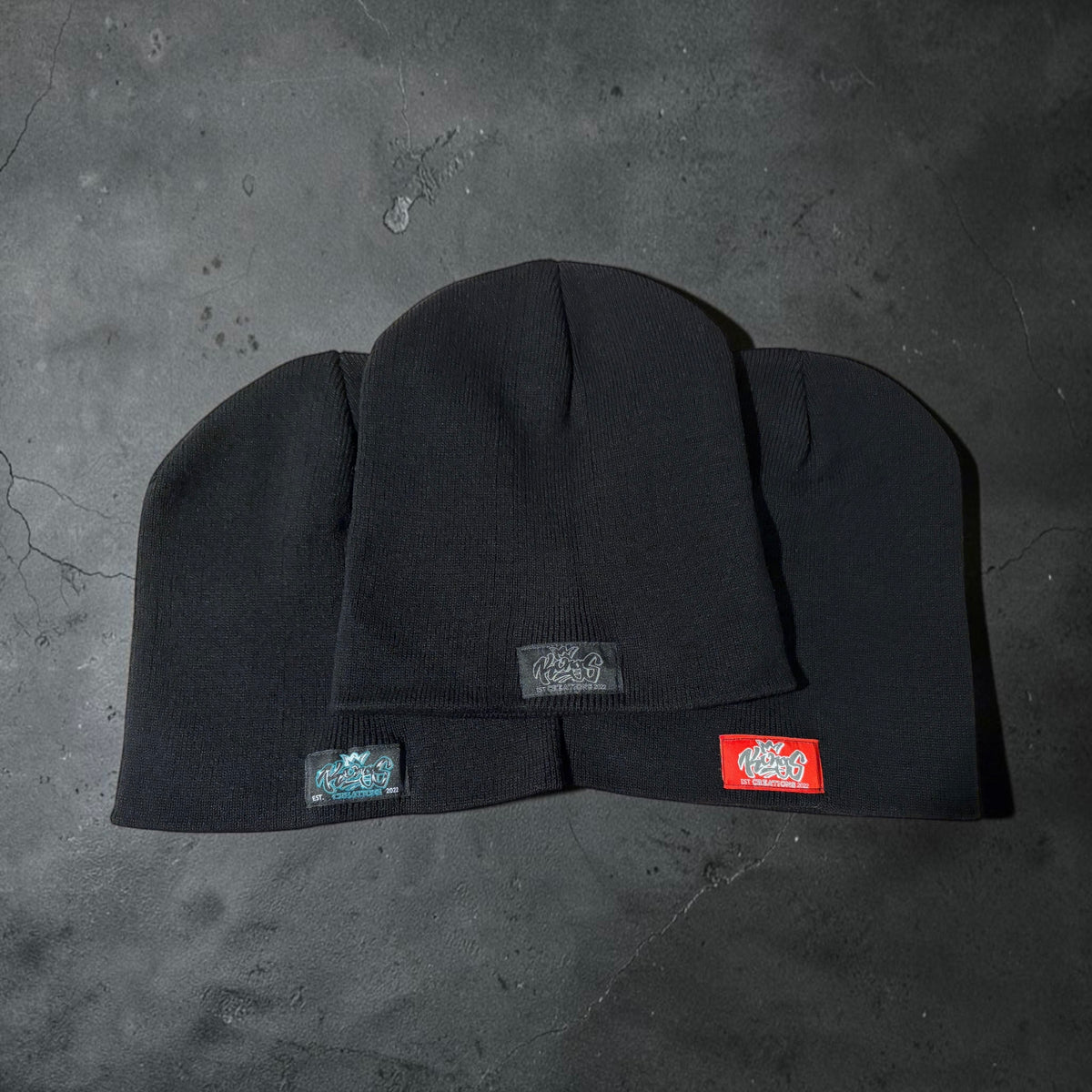 CUFFLESS BEANIE